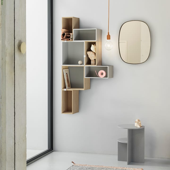 Stacked 2.0 kast met achterwand - klein, eiken Muuto