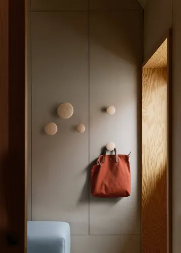 The Dots wandhaken 5-pack - eikenhout - Muuto