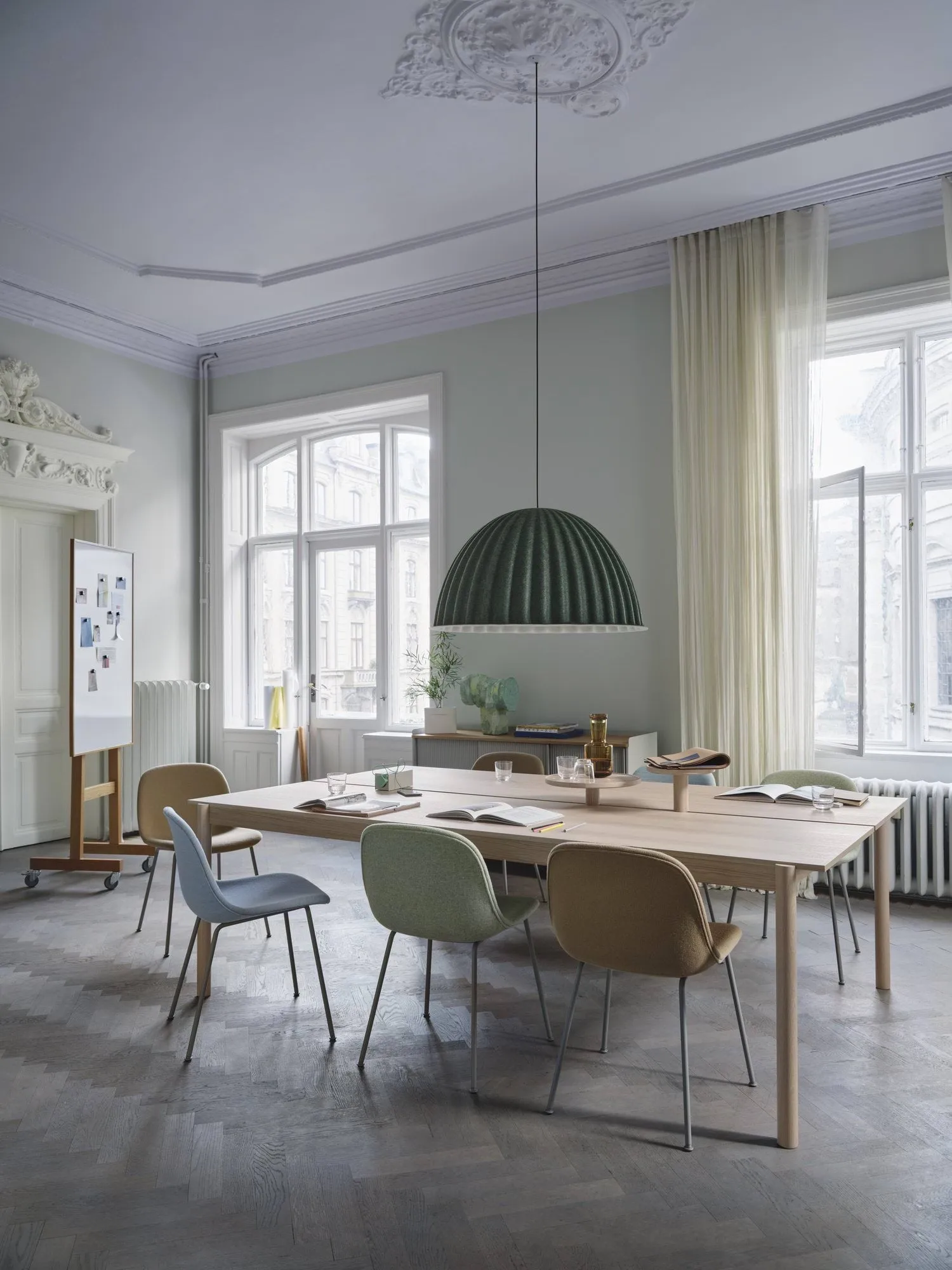 Under the bell hanglamp Ø 55 cm, Blue grey Muuto
