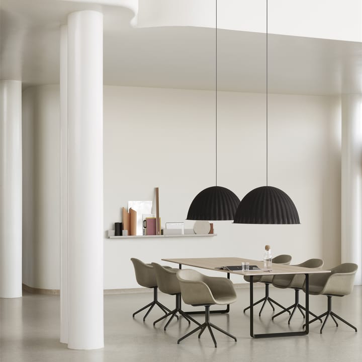 Under the bell hanglamp Ø 82 cm, zwart Muuto