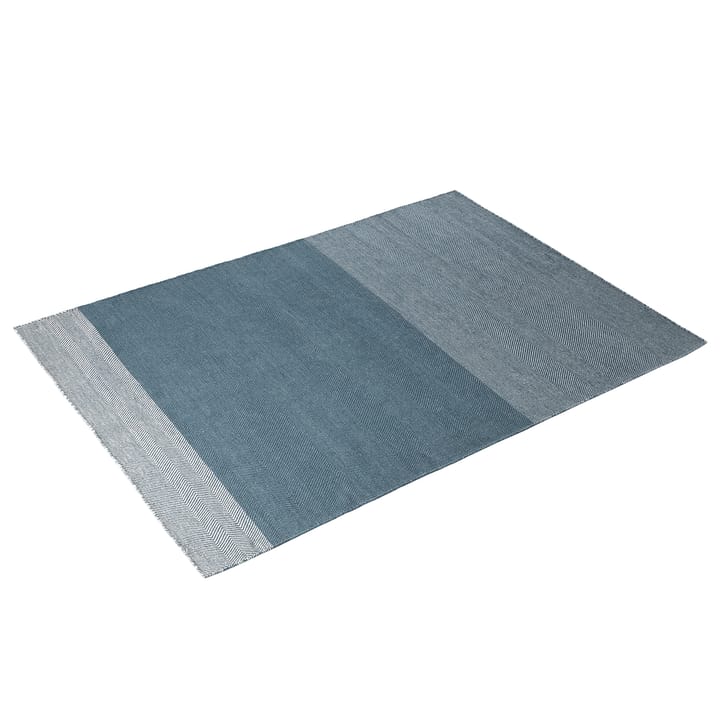 Varjo vloerkleed 170x240 cm - blauw - Muuto