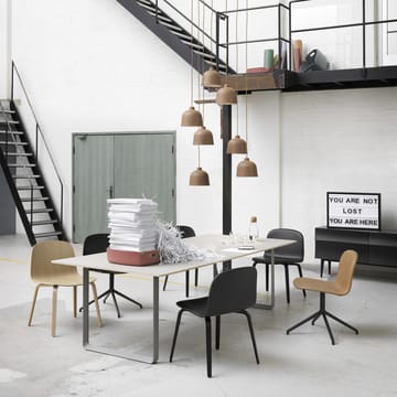 Visu Chair stoel houten onderstel - zwart - Muuto