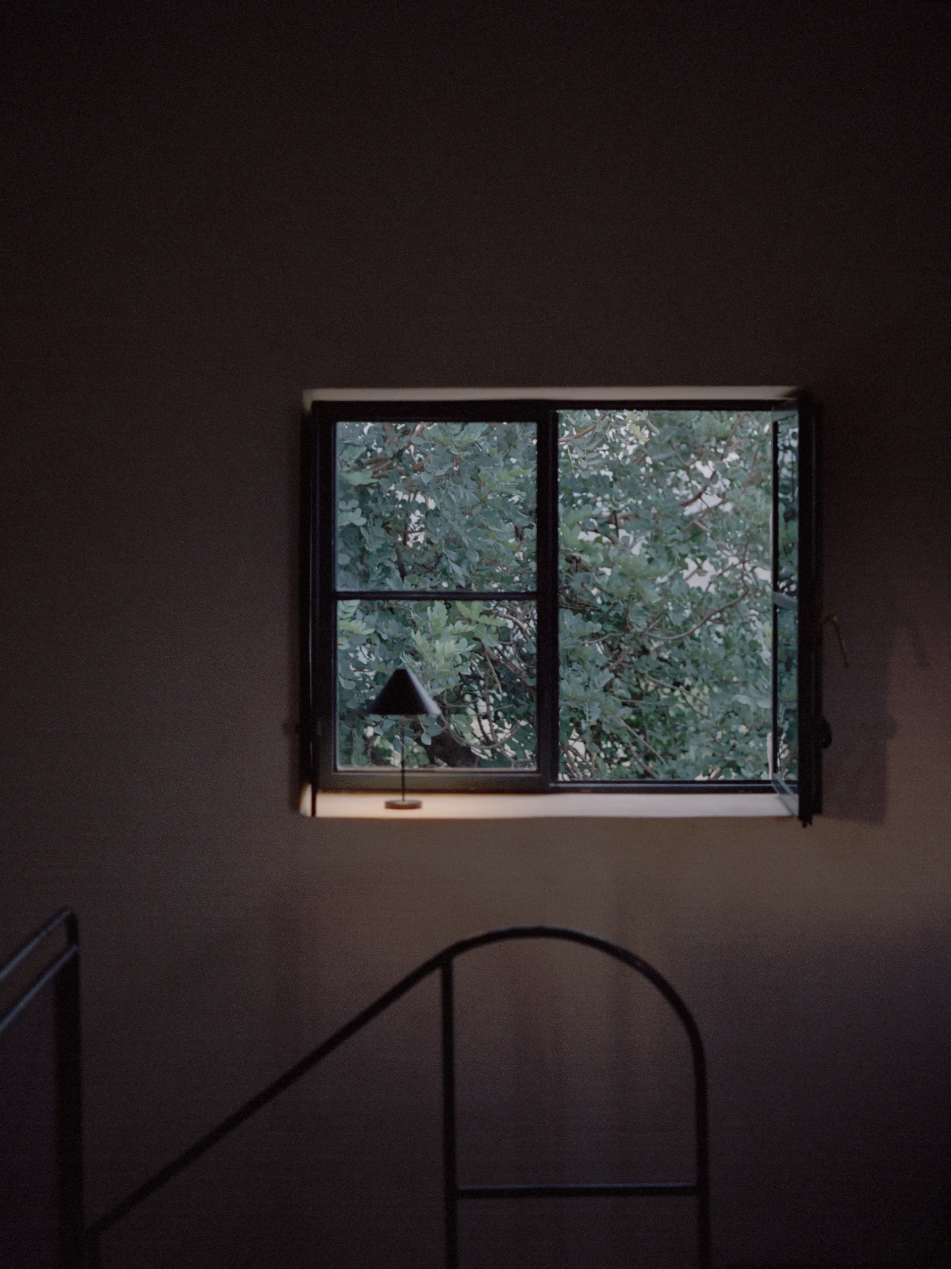 Brolly portable tafellamp, Steel black New Works