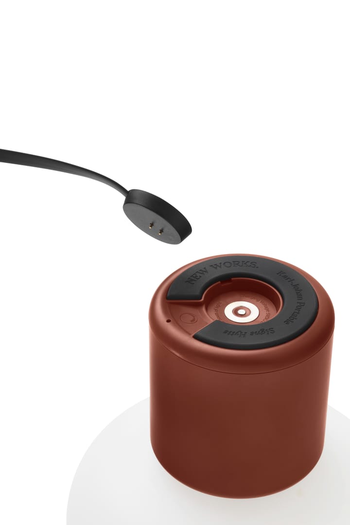 Karl-Johan tafellamp portabel, Earth red New Works