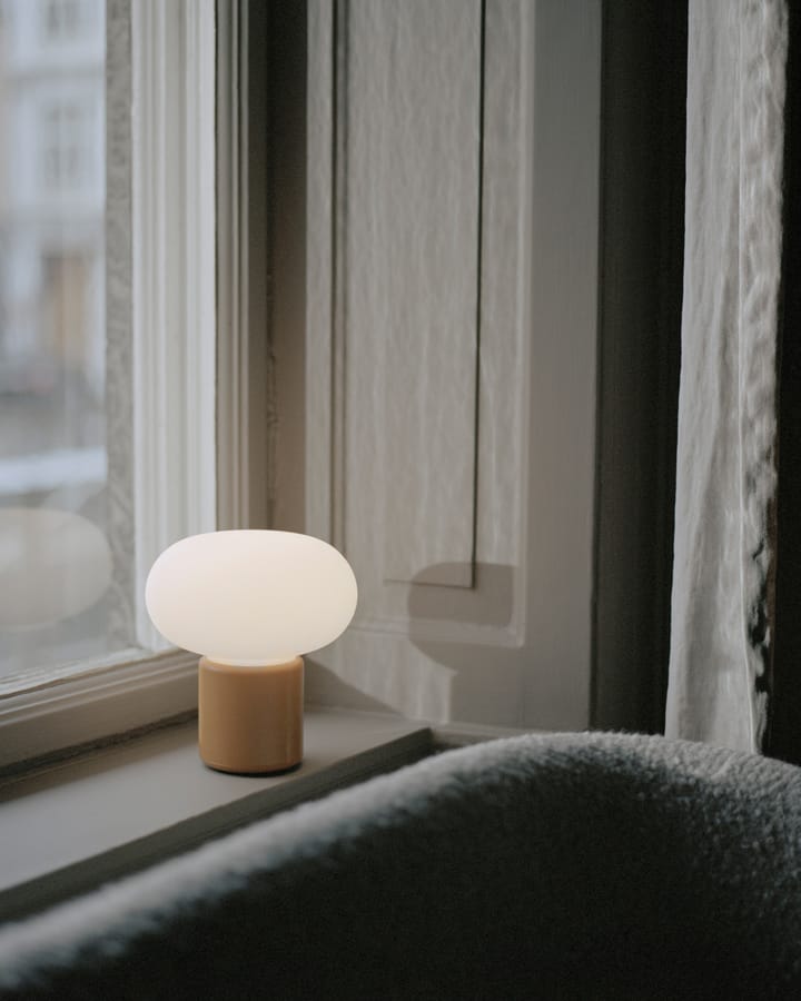 Karl-Johan tafellamp portabel, Ochre yellow New Works