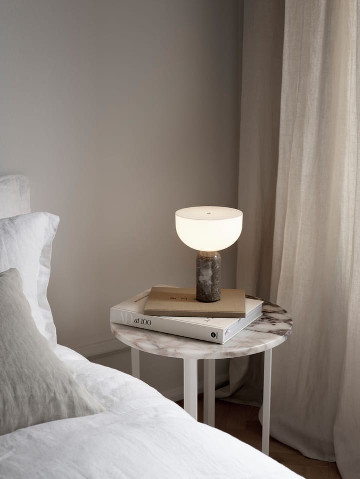 Kizu portable tafellamp, Gris du marais New Works