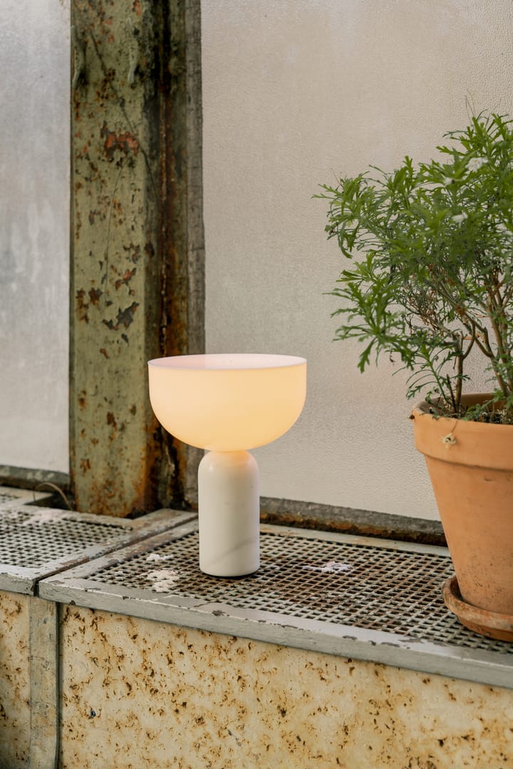 Kizu portable tafellamp, White marble New Works