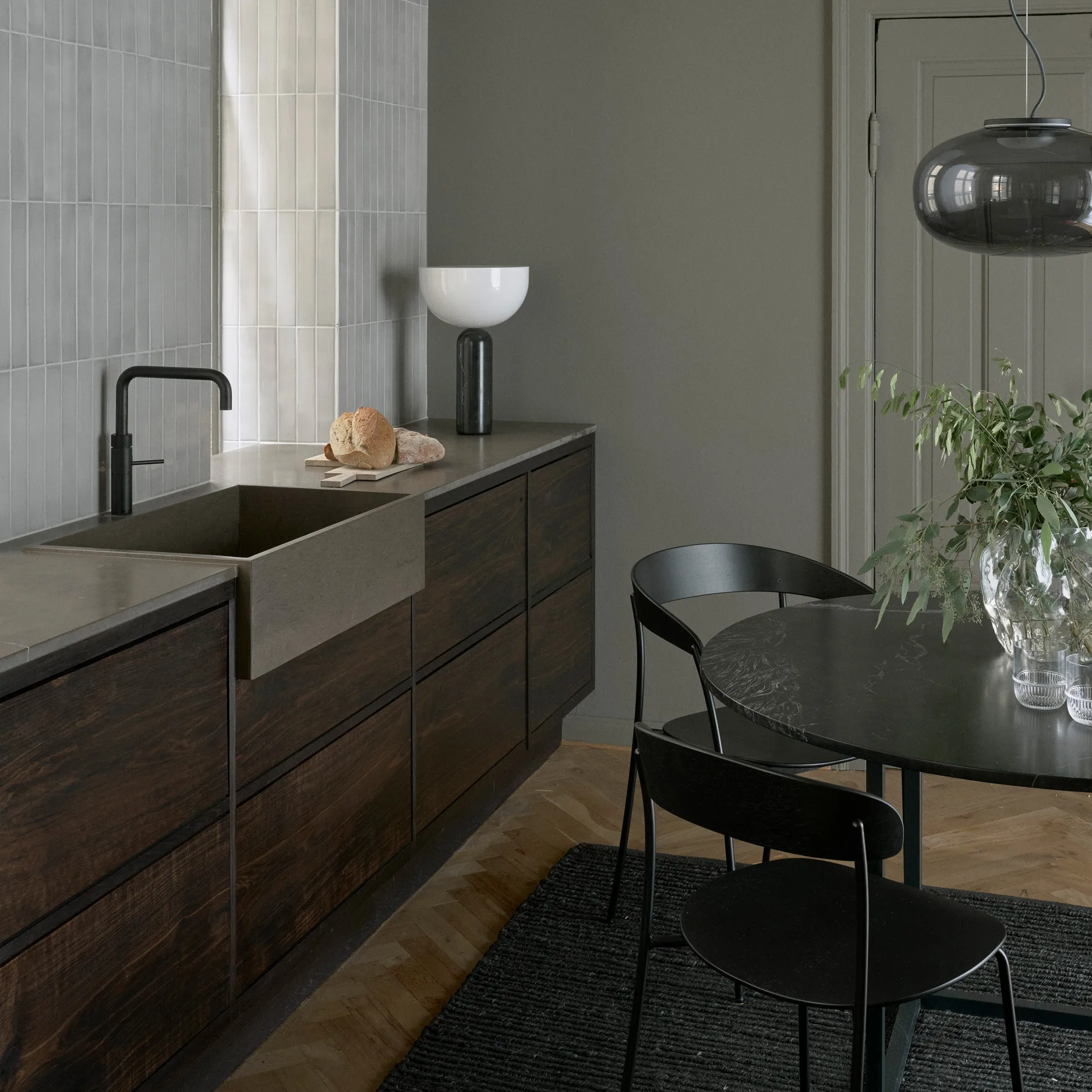 Kizu tafellamp large, Black marble New Works