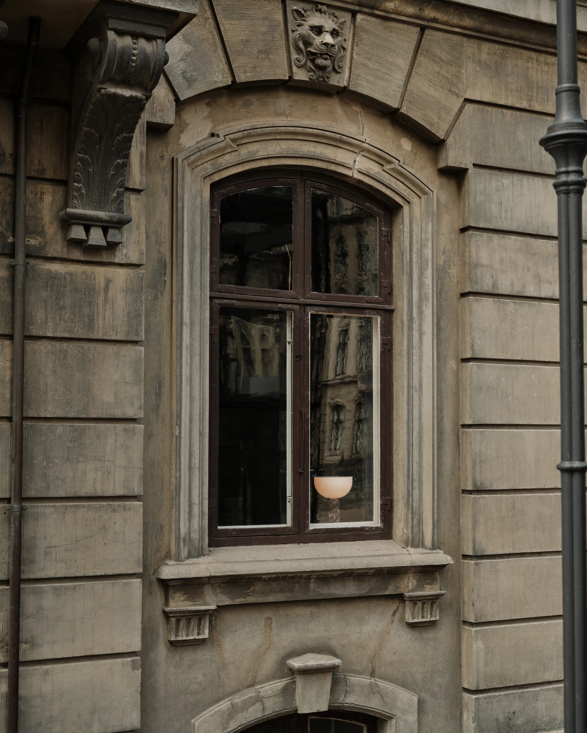 Kizu tafellamp small, Rosso Levanto New Works