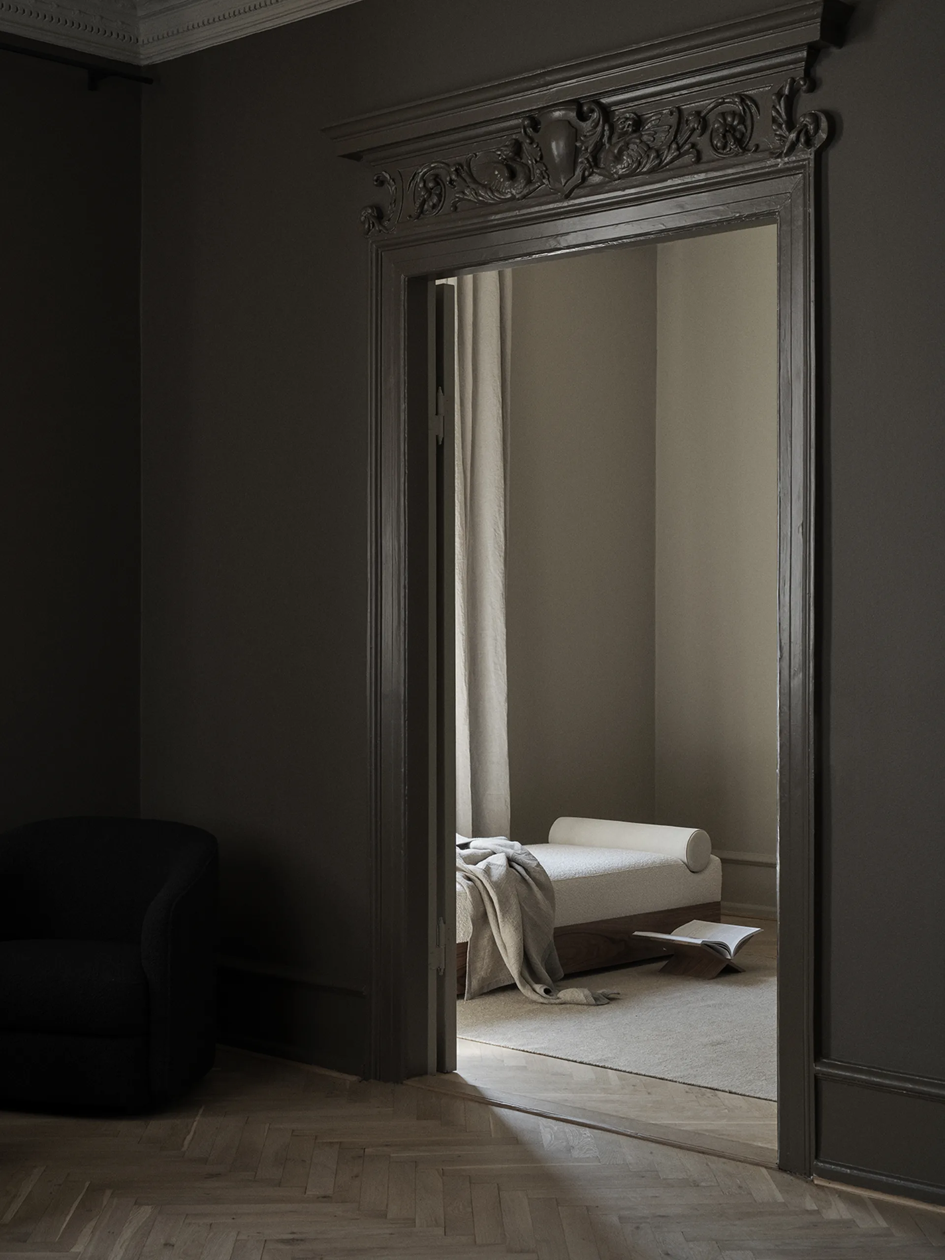 Mass ligbed 200x75x51 cm, Karakorum ivoor 001-walnoot New Works