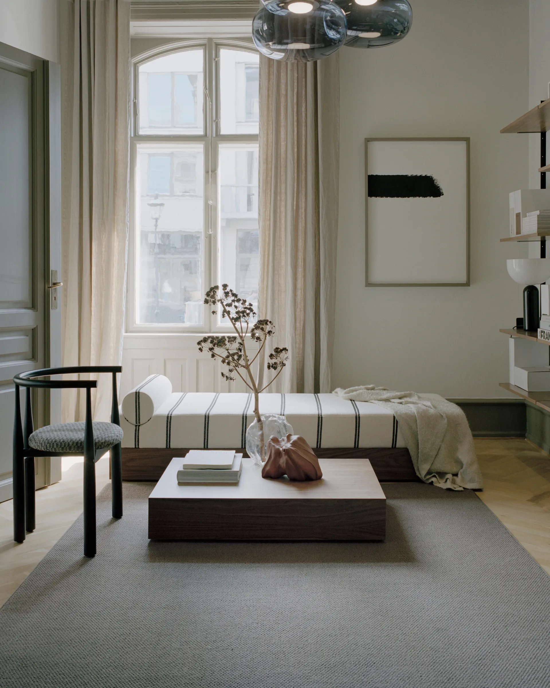 Mass Wide salontafel, walnut New Works