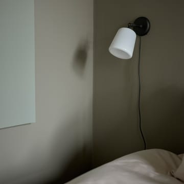 Materiaal wandlamp - White opal glass - New Works