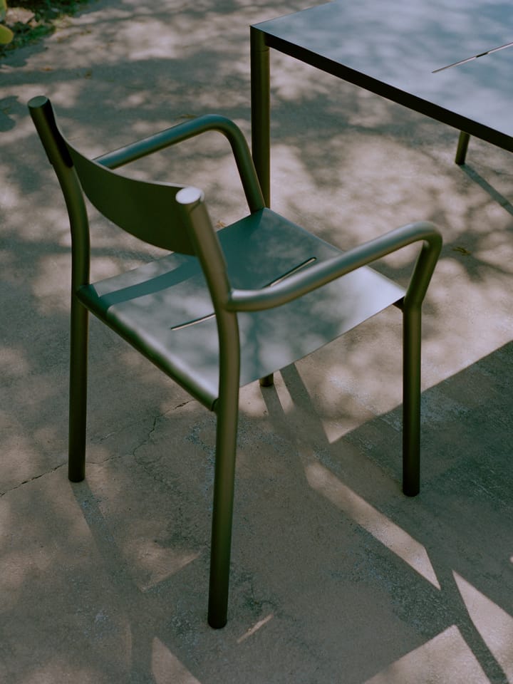 May Armchair Outdoor armleunstoel - Dark Green - New Works
