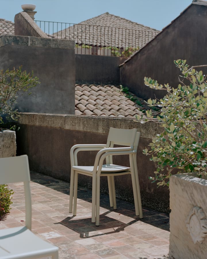 May Armchair Outdoor armleunstoel, Light Grey New Works