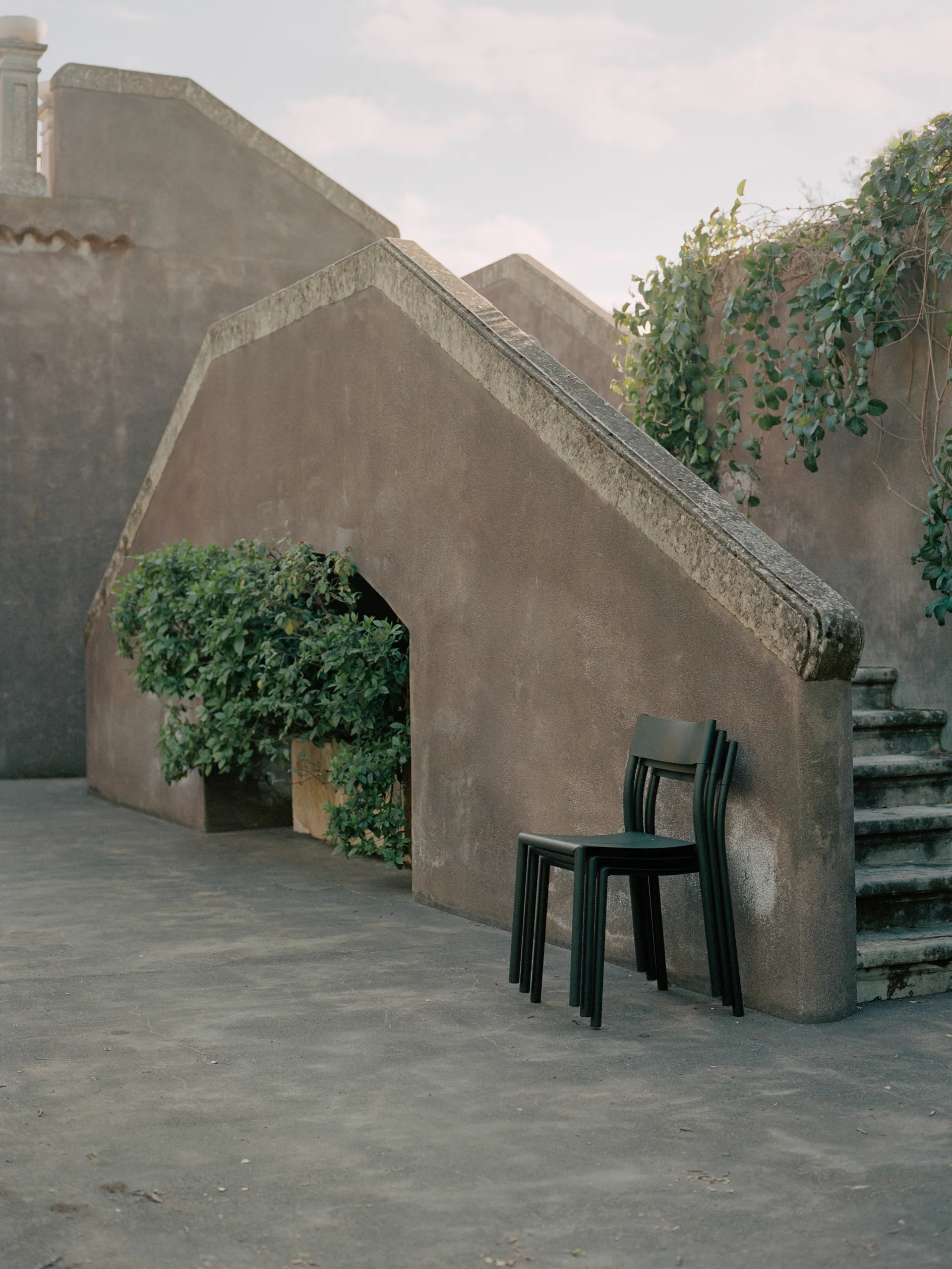 May Chair Outdoor stoel, Dark Green New Works