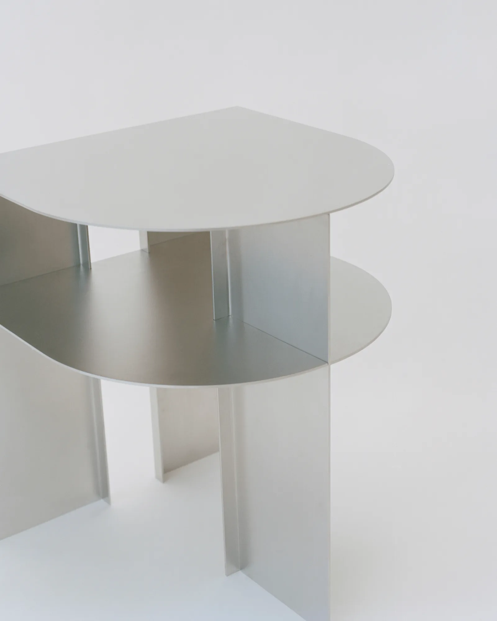 Rand bijzettafel, Stainless Steel New Works
