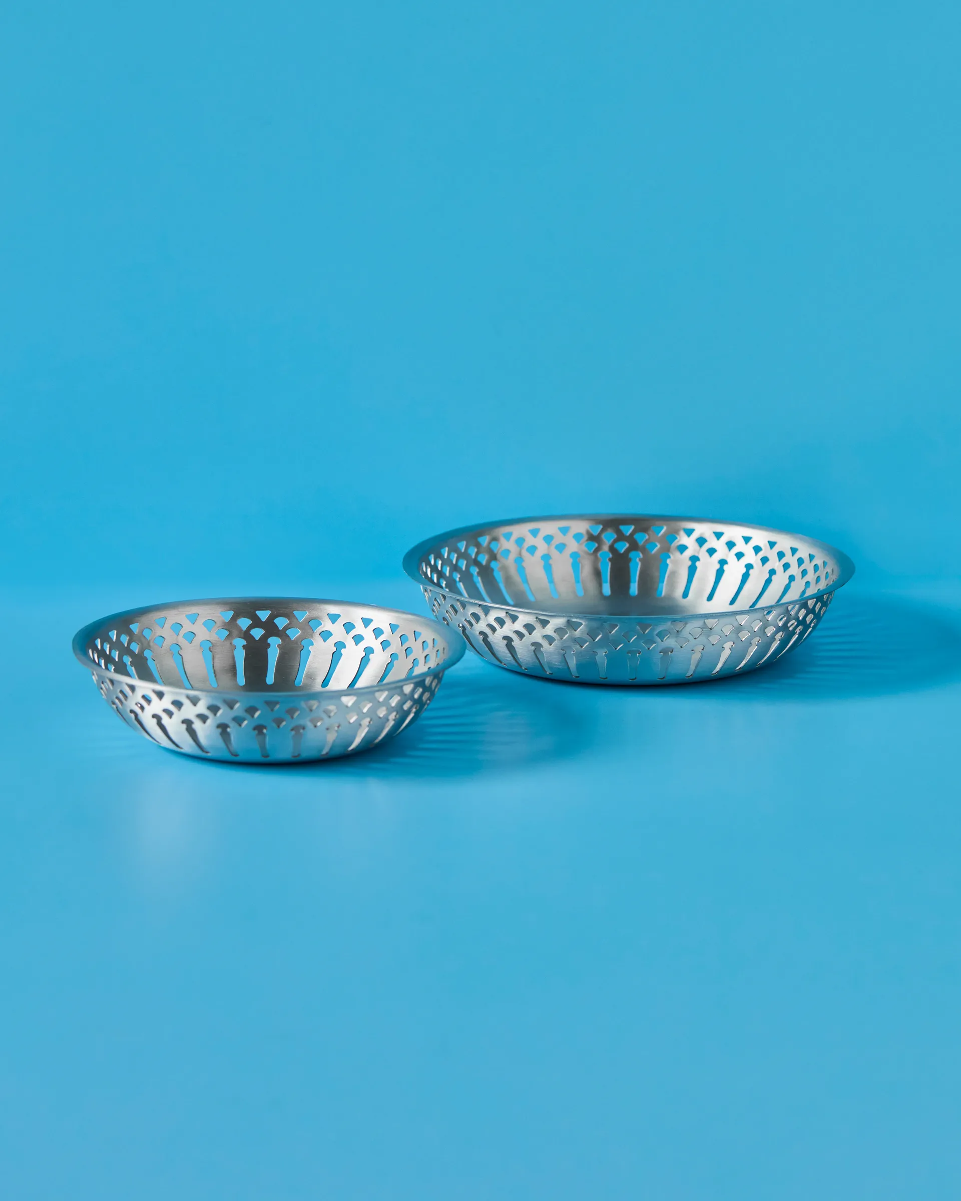 Nicolas Vahé broodmand 2 delig, Antiek zilverkleurige afwerking Nicolas Vahé