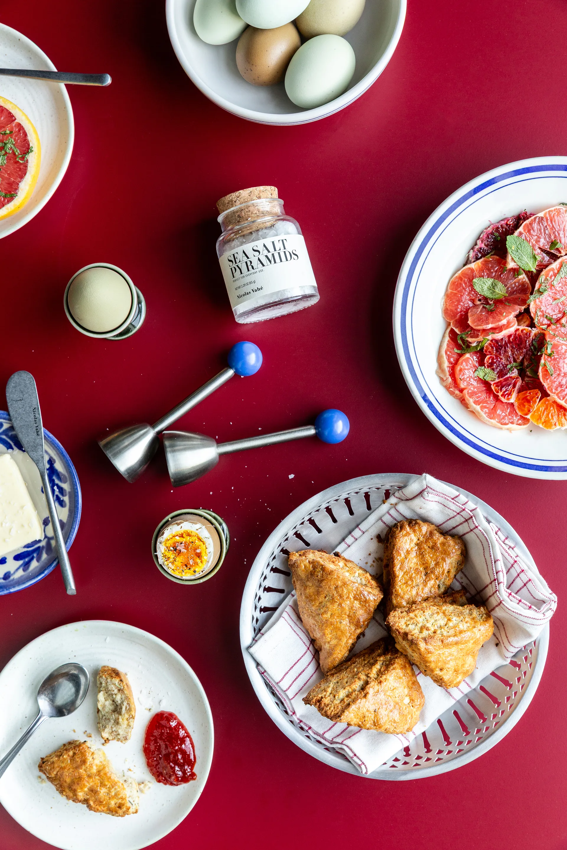 Nicolas Vahé broodmand 2 delig, Antiek zilverkleurige afwerking Nicolas Vahé