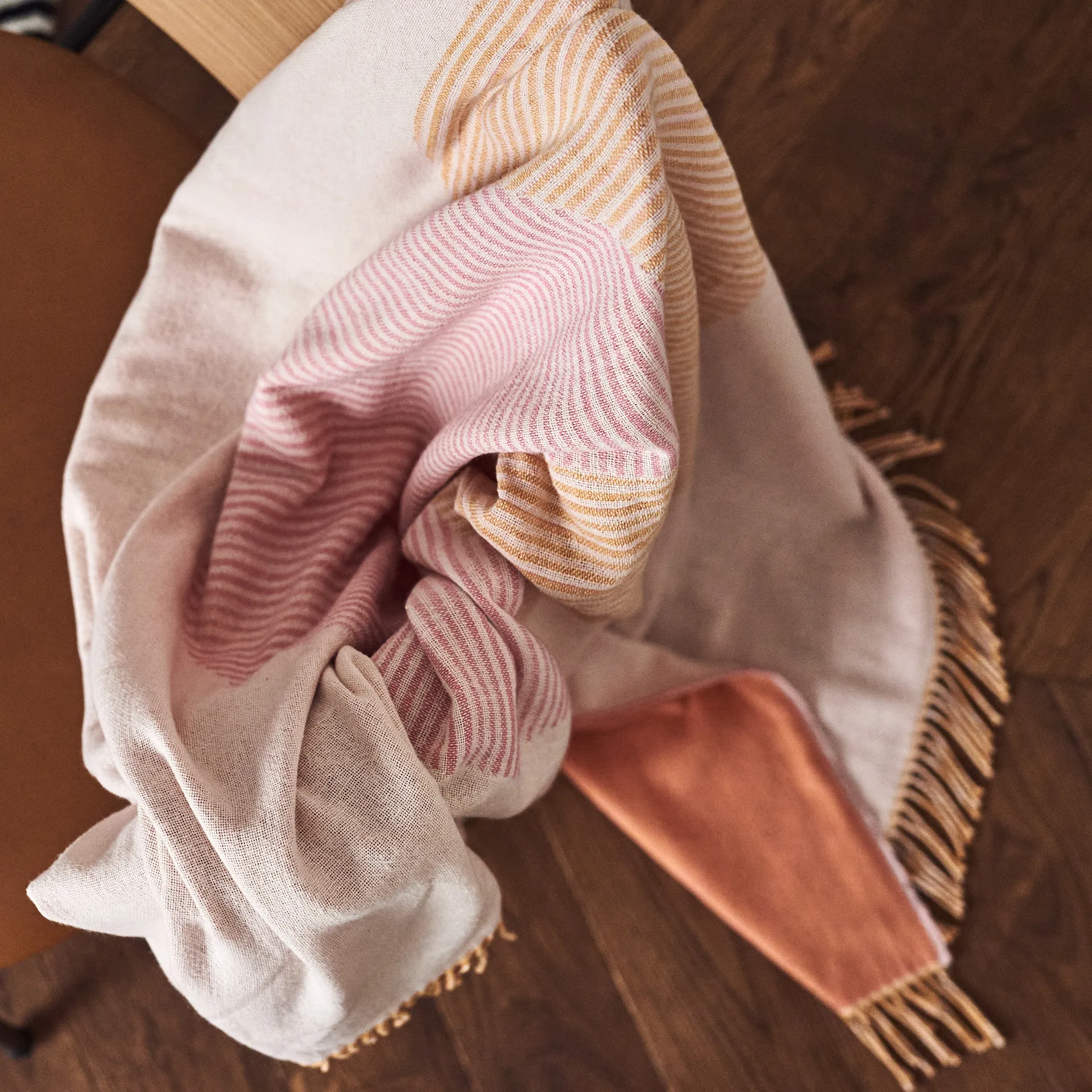 Circles katoenen plaid 130x185 cm, naturel wit NJRD