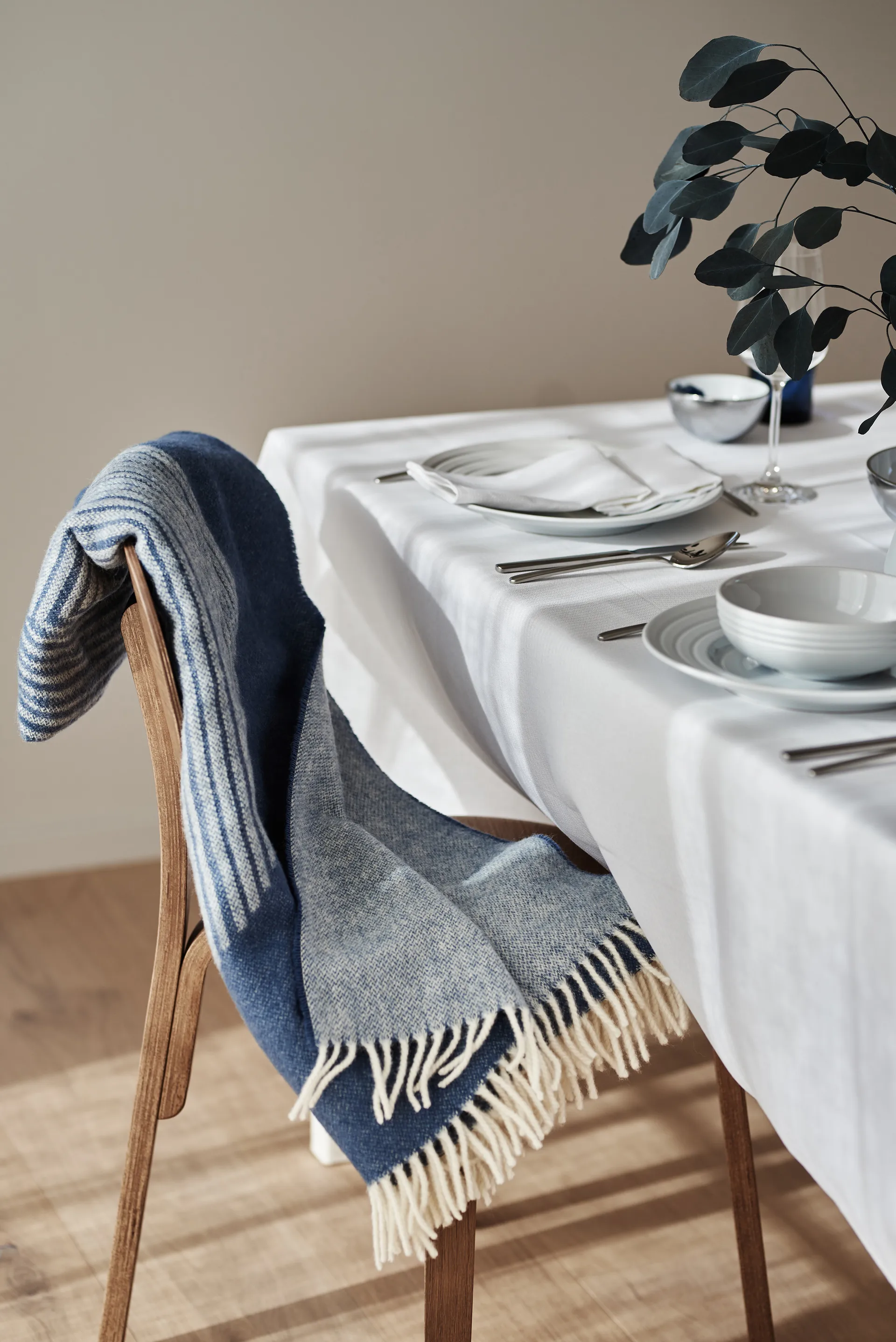 Circles wollen plaid 130x185 cm, Blauw NJRD