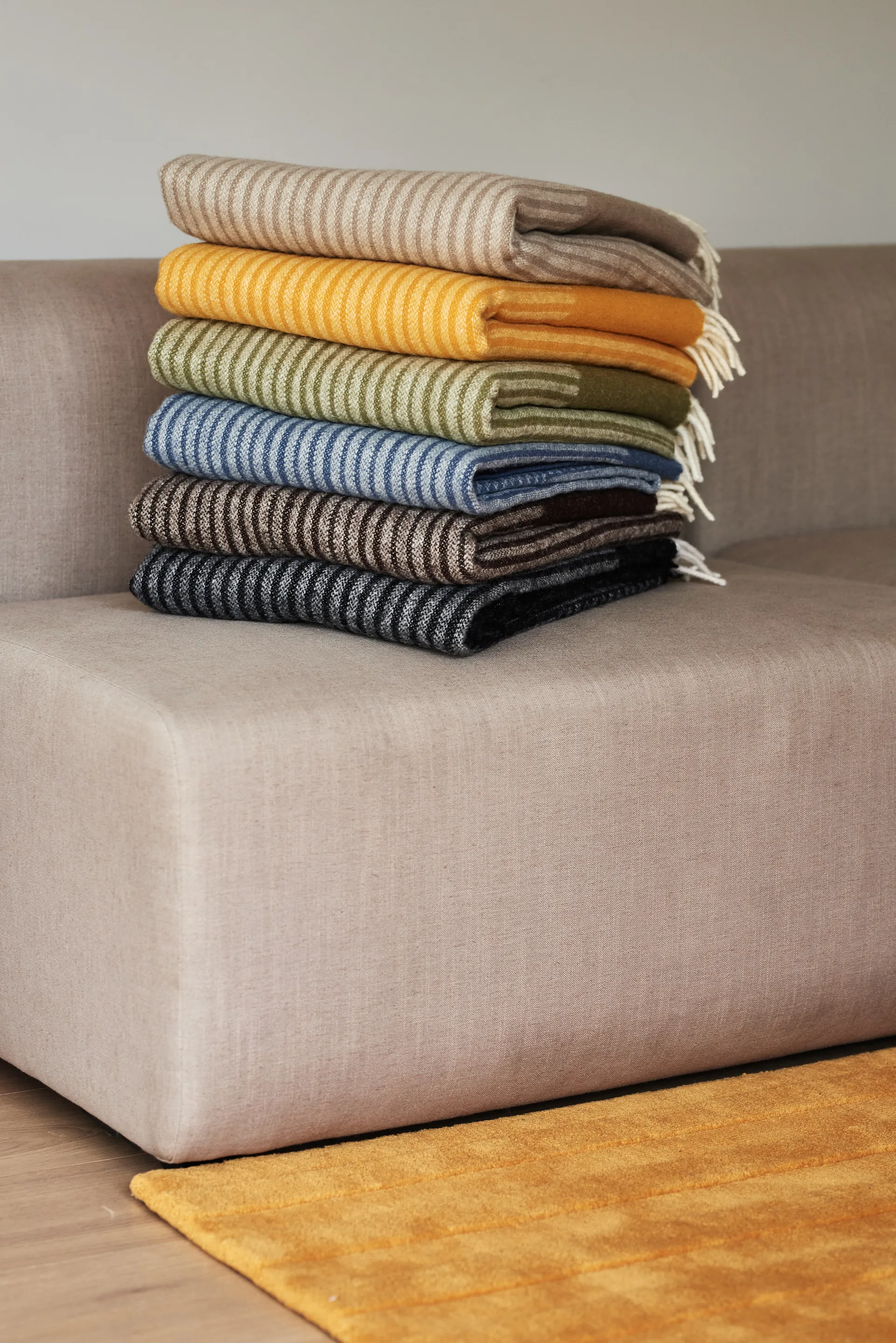 Circles wollen plaid 130x185 cm, Blauw NJRD