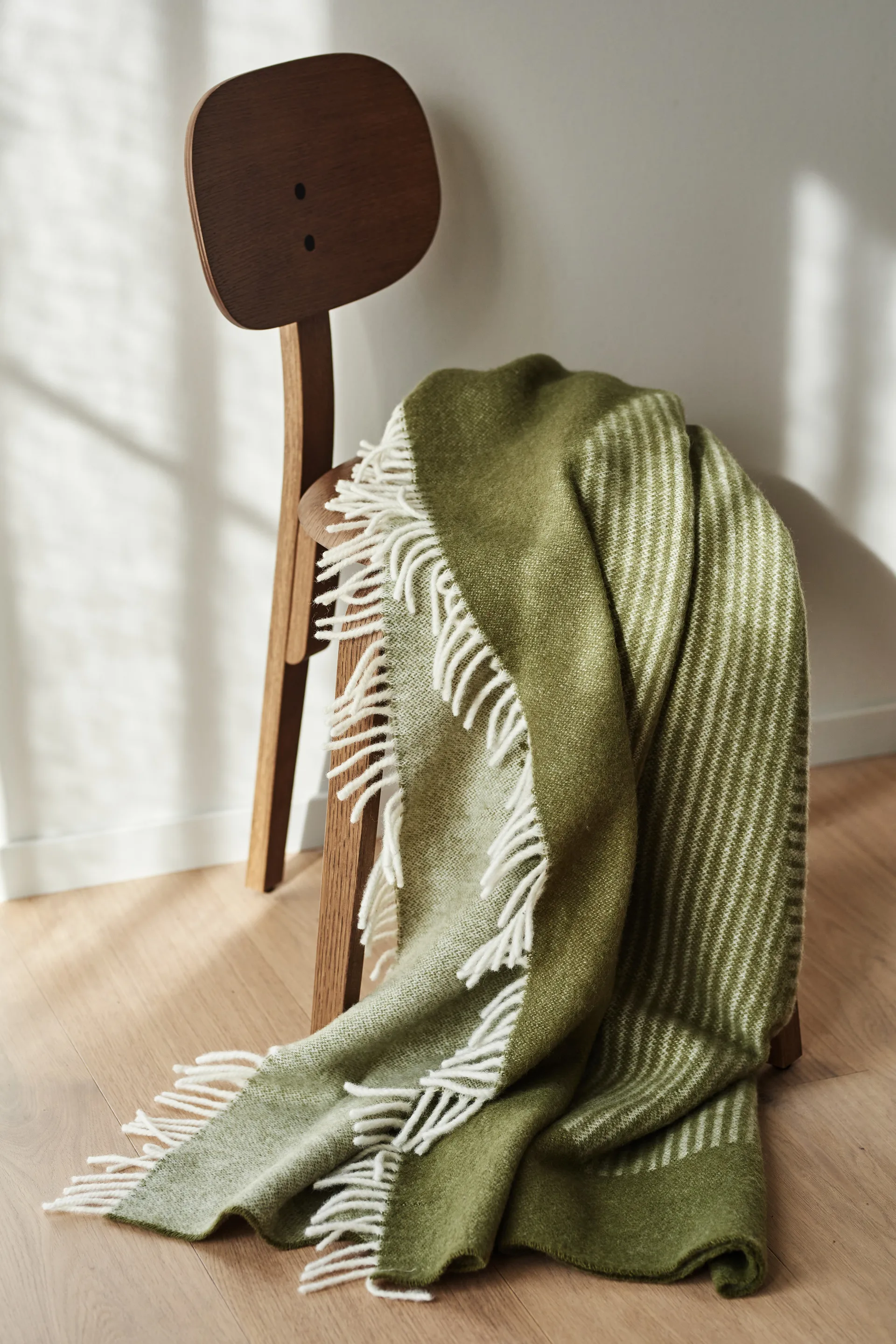 Circles wollen plaid 130x185 cm, Groen NJRD