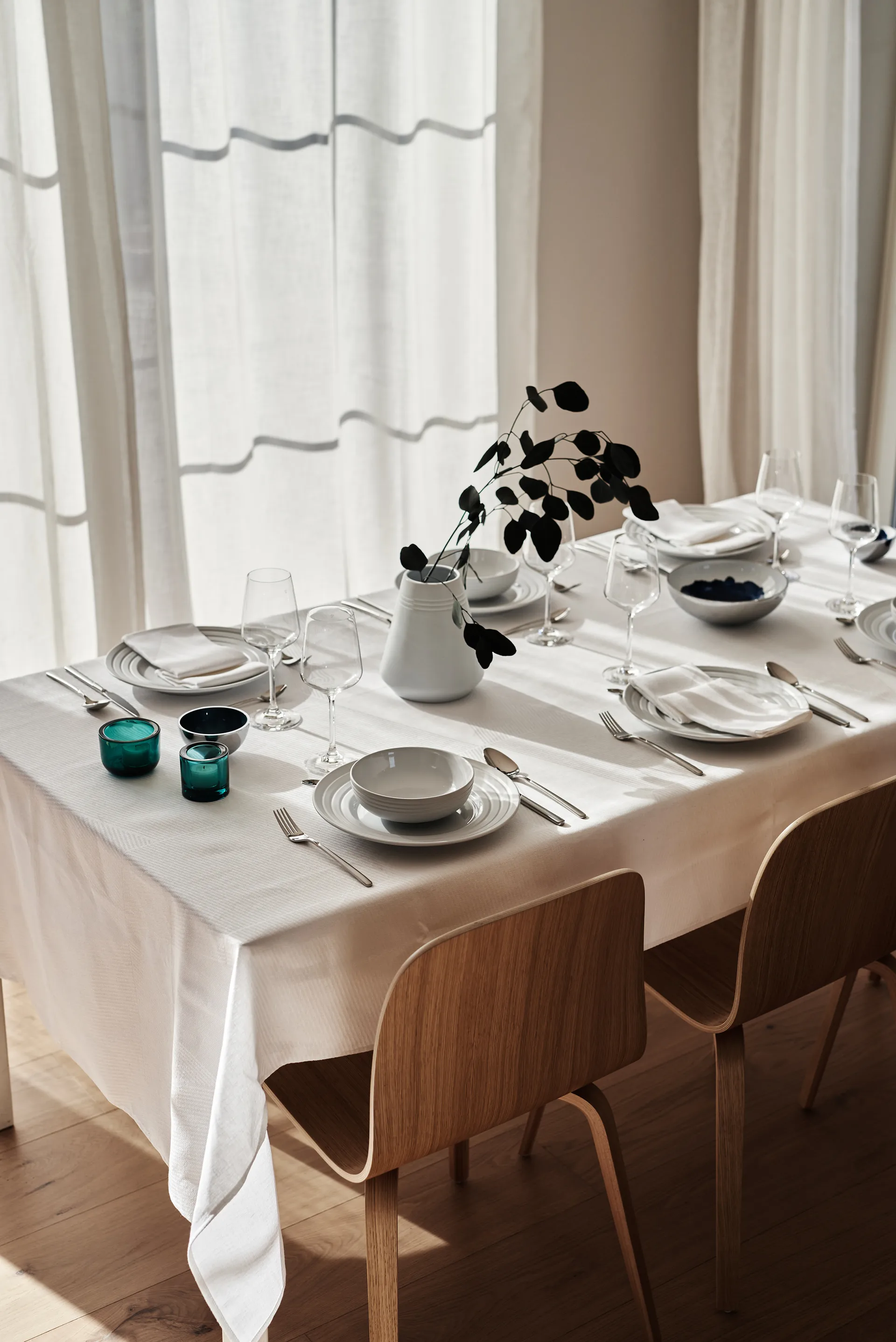 Geometric tafelkleed 147x250 cm, Wit NJRD