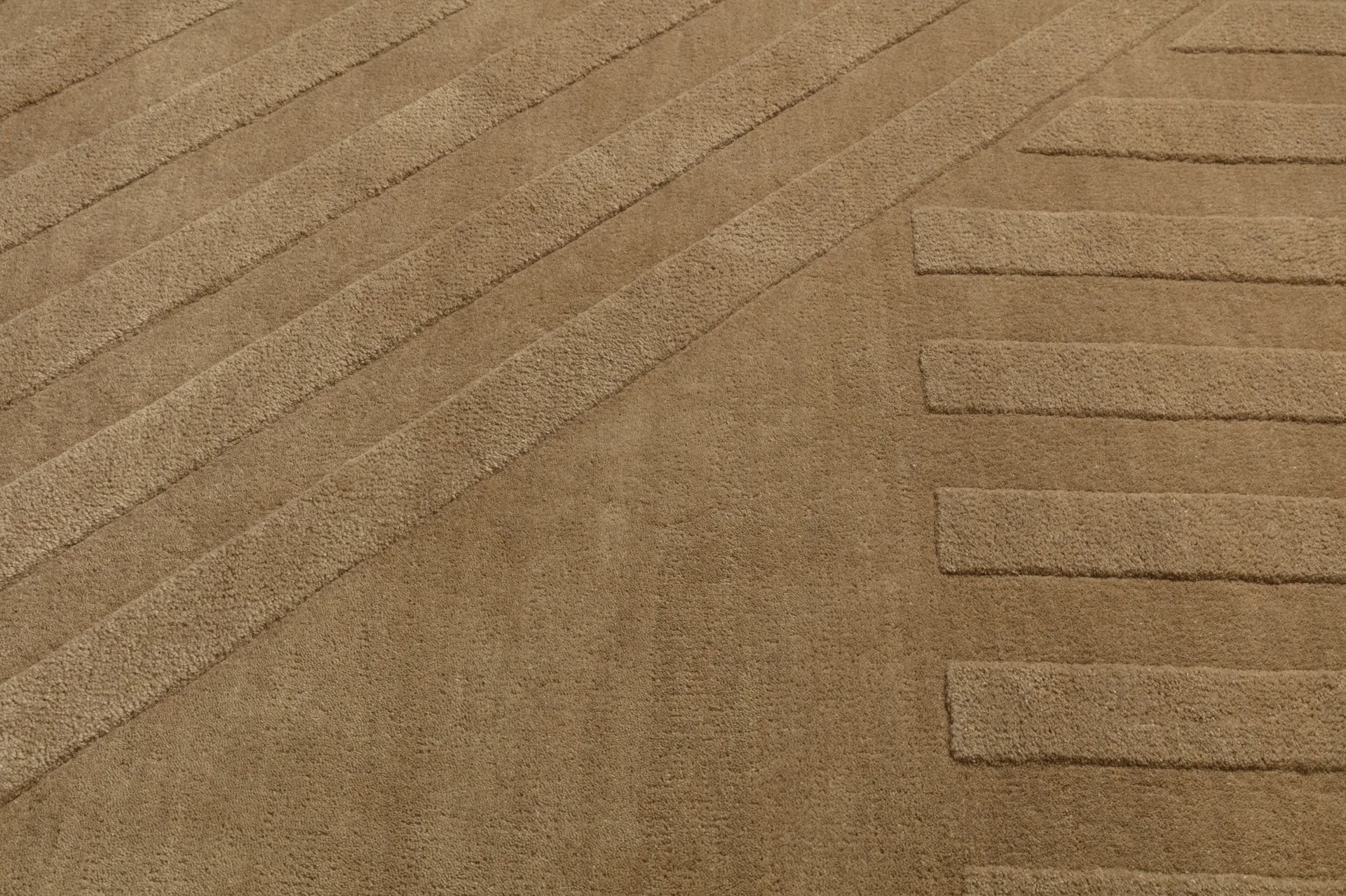 Levels Stripes wollen vloerkleed, Beige, 170x240 cm NJRD