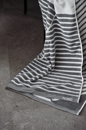 Stripes badhanddoek 100x150 cm - Grijs - NJRD