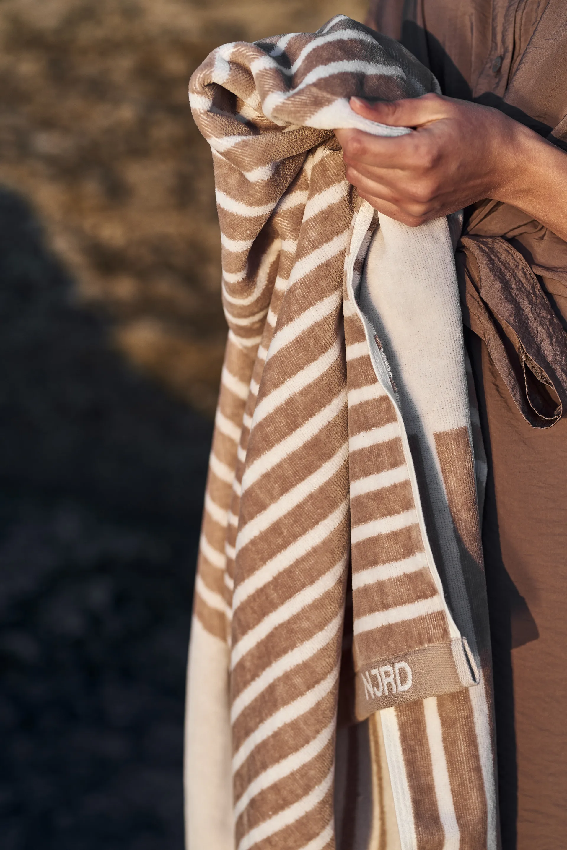 Stripes badhanddoek 70 x 140 cm, Beige NJRD