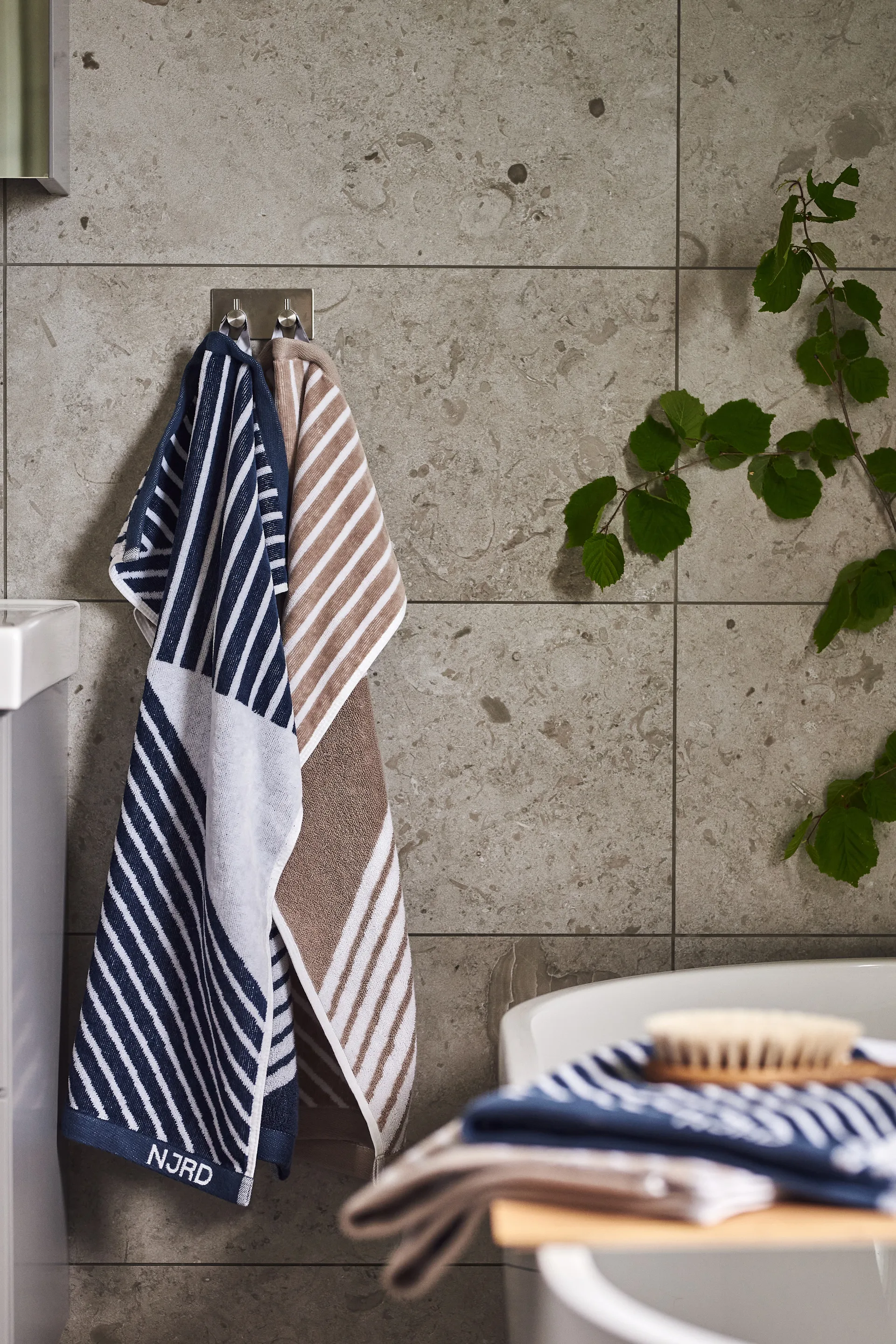 Stripes handdoek 50 x 70 cm, Blauw NJRD