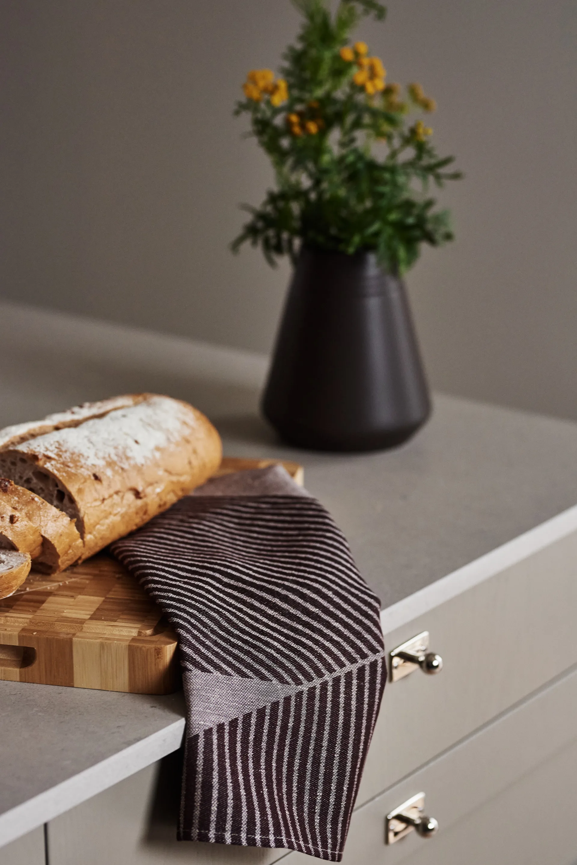 Stripes keukenhanddoek 47x70 cm 2-pack, Bruin-wit NJRD