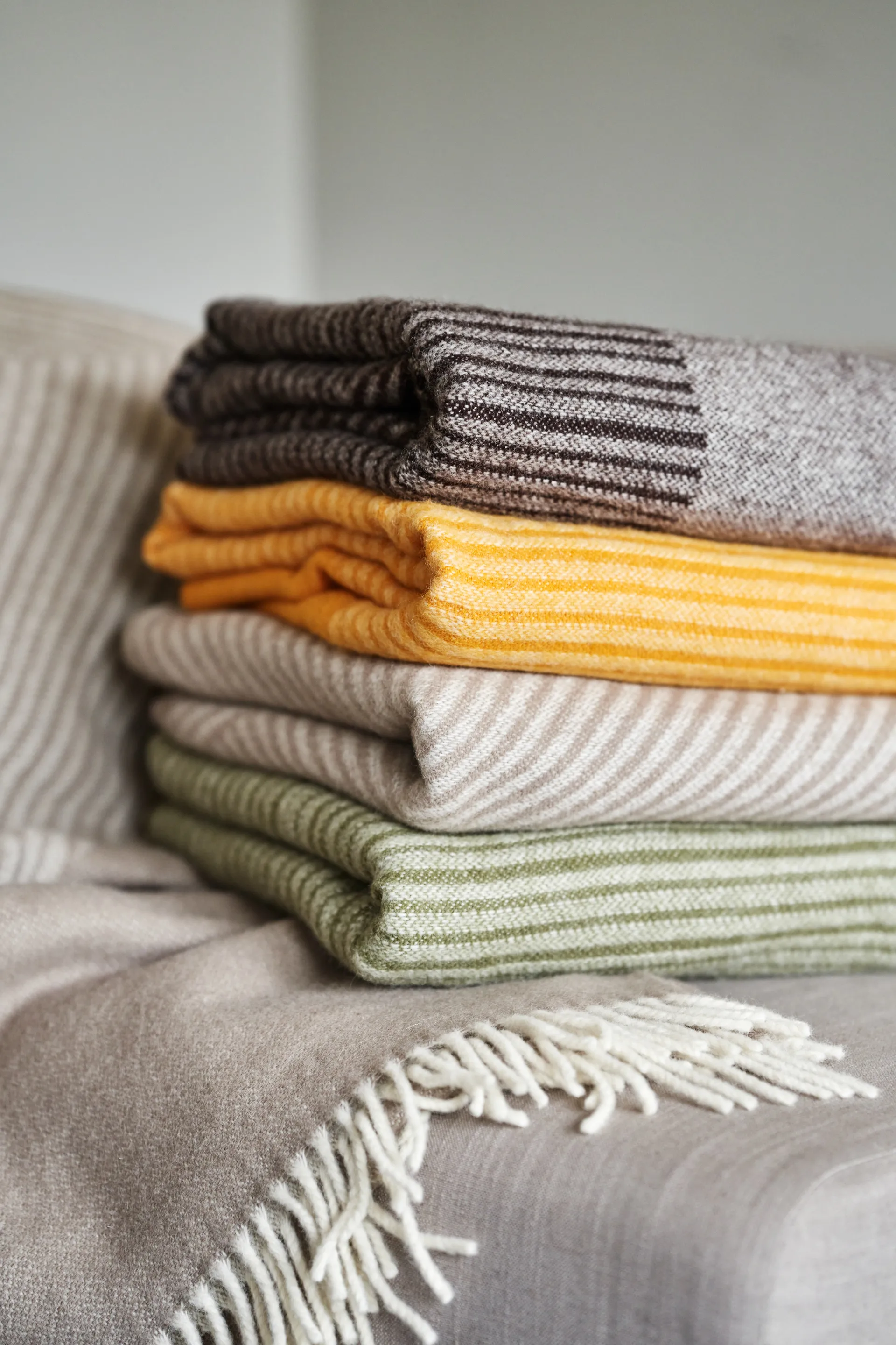 Stripes wollen plaid 130x185 cm, Groen NJRD