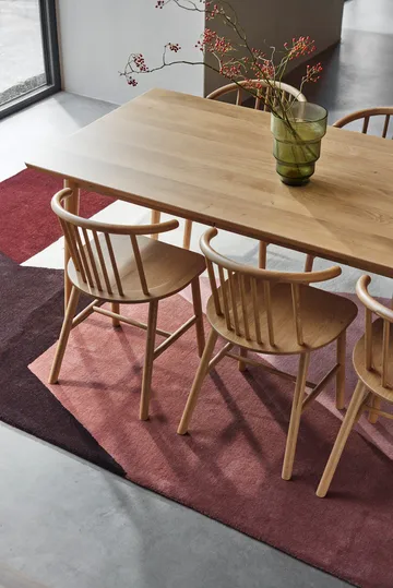 VIOR eettafel 120 cm + stoel 4‑pack – Gelakt eiken‑naturel - NJRD
