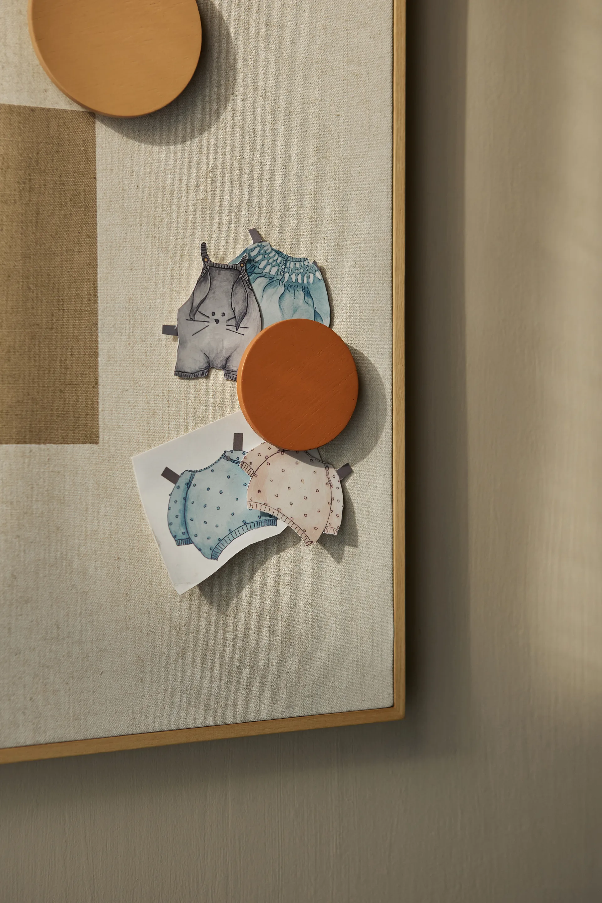 Noticeboard magneetbord + 3 magneten, Zand Nofred