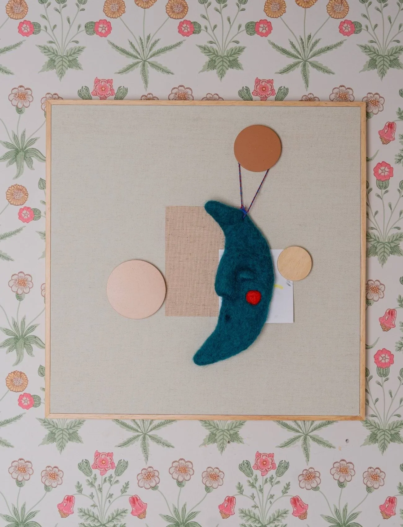 Noticeboard magneetbord + 3 magneten, Zand Nofred