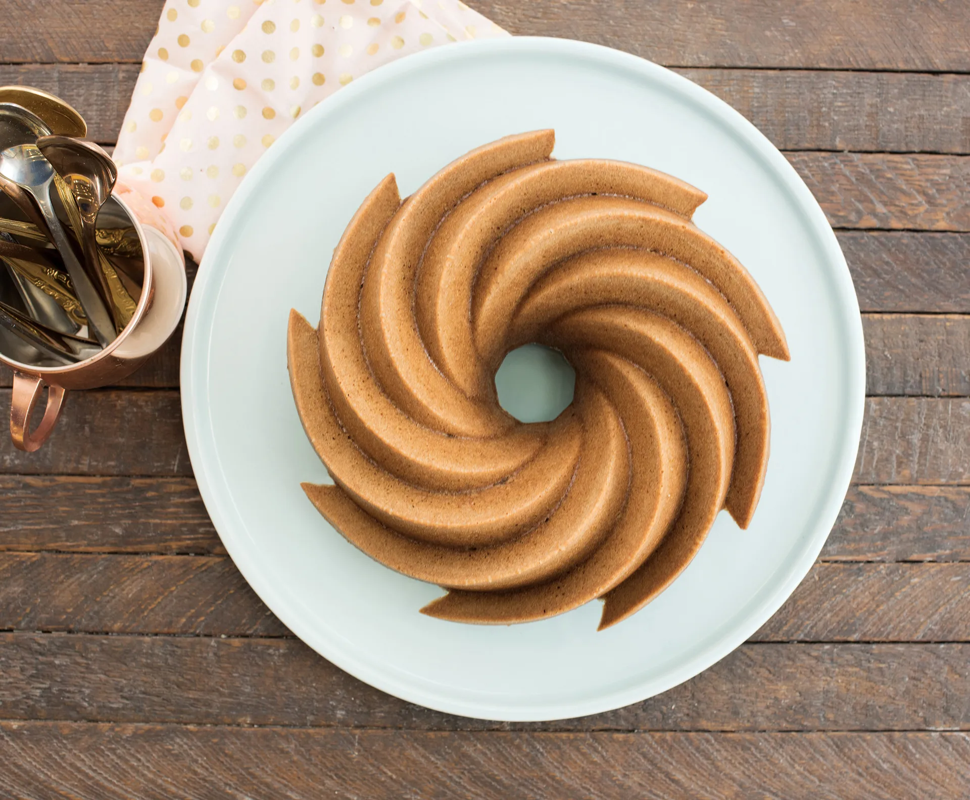 Nordic Ware heritage bundt bakvorm goud, 2,4 l Nordic Ware