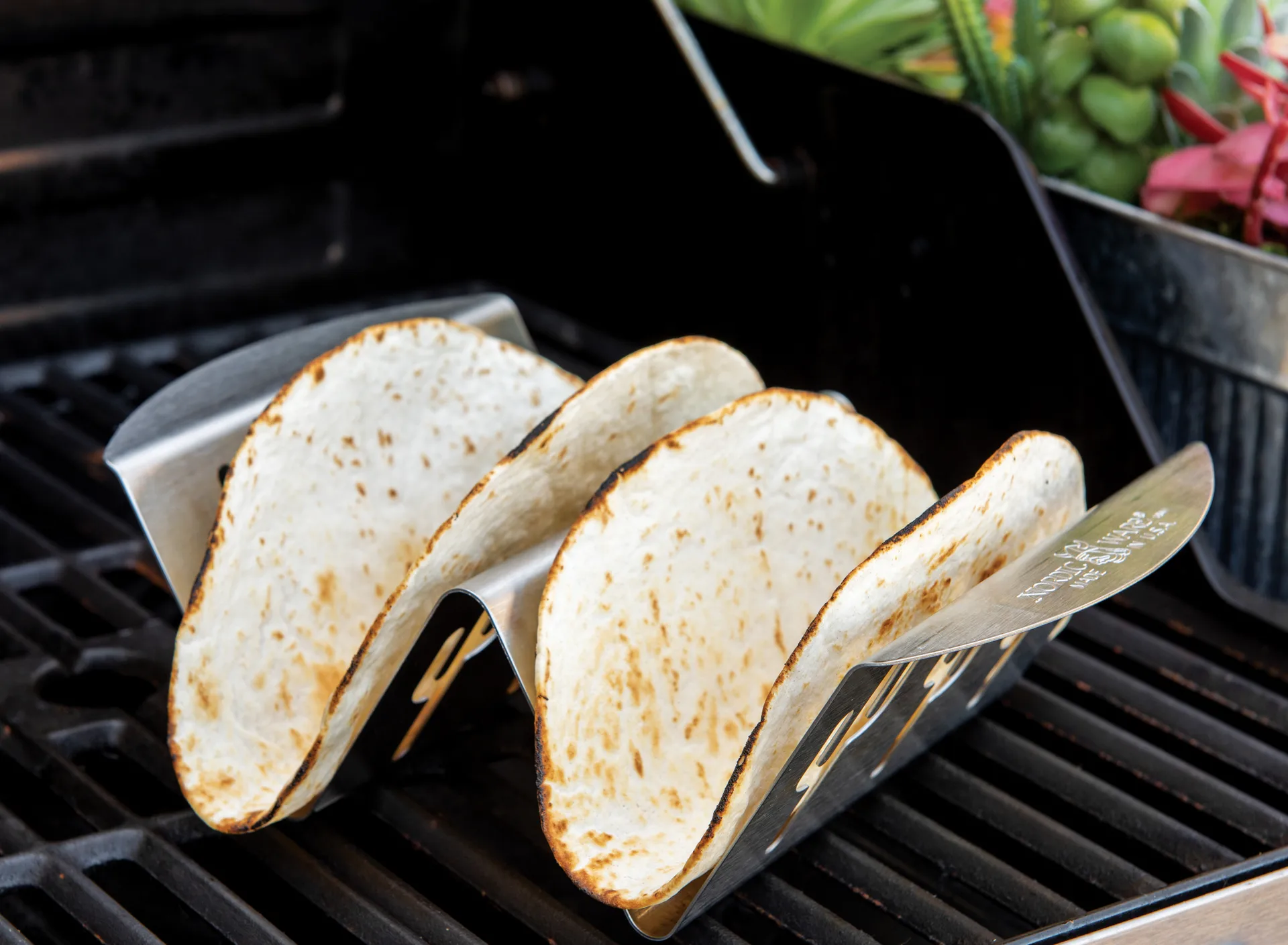 Nordic Ware tacohouder, 2 vakken Nordic Ware