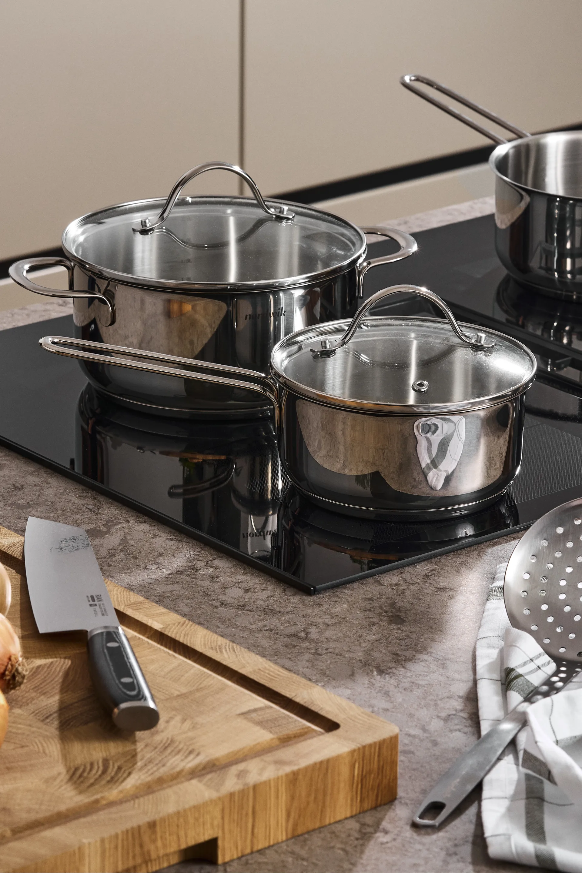 Nordwik steelpan met glasdeksel 1,3 liter, Roestvrij staal Nordwik