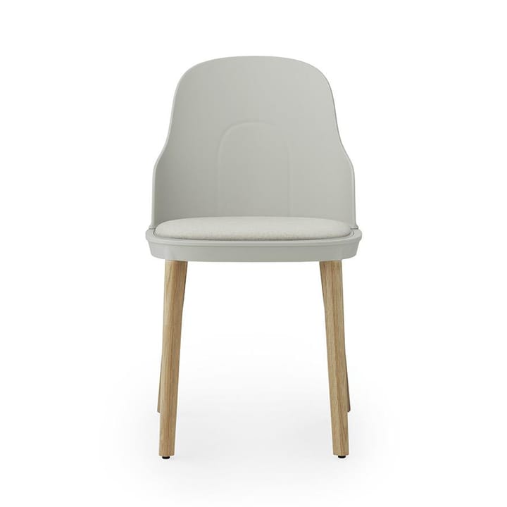 Allez stoel met kussen en eiken poten, Warm Grey Normann Copenhagen
