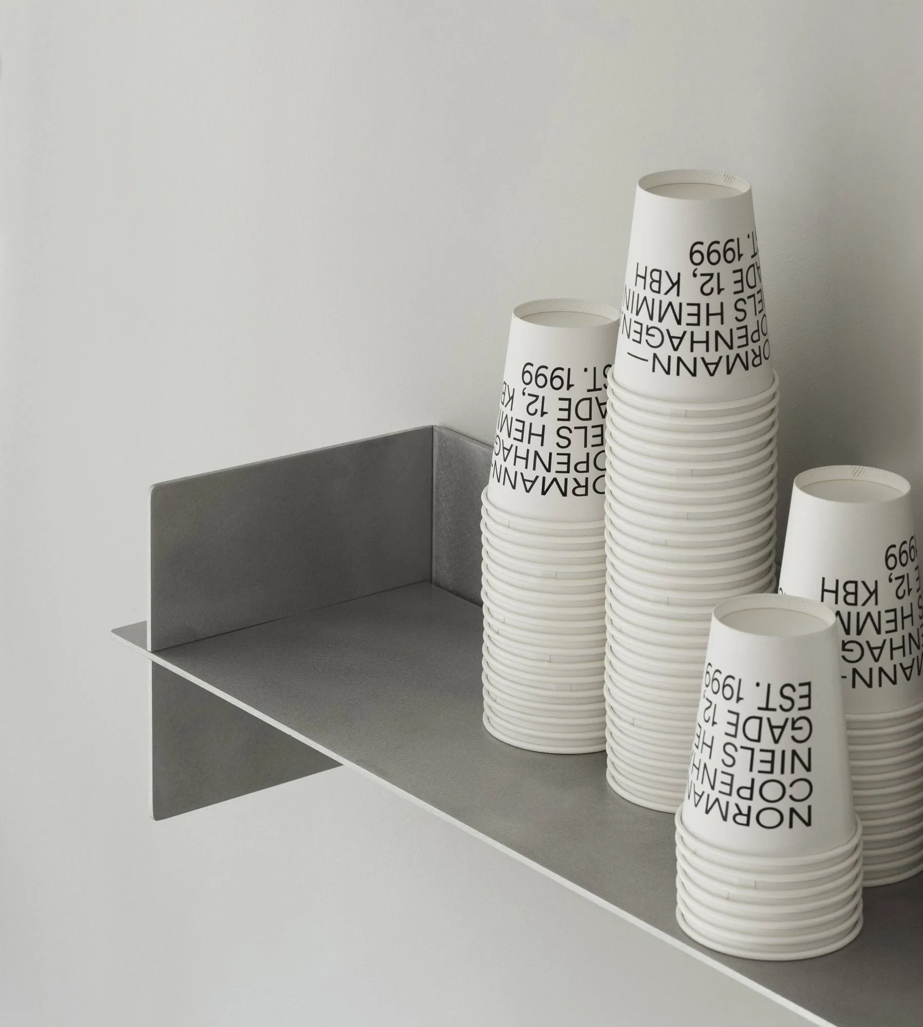 Alu Shelf plank 80 cm, Aluminium Normann Copenhagen