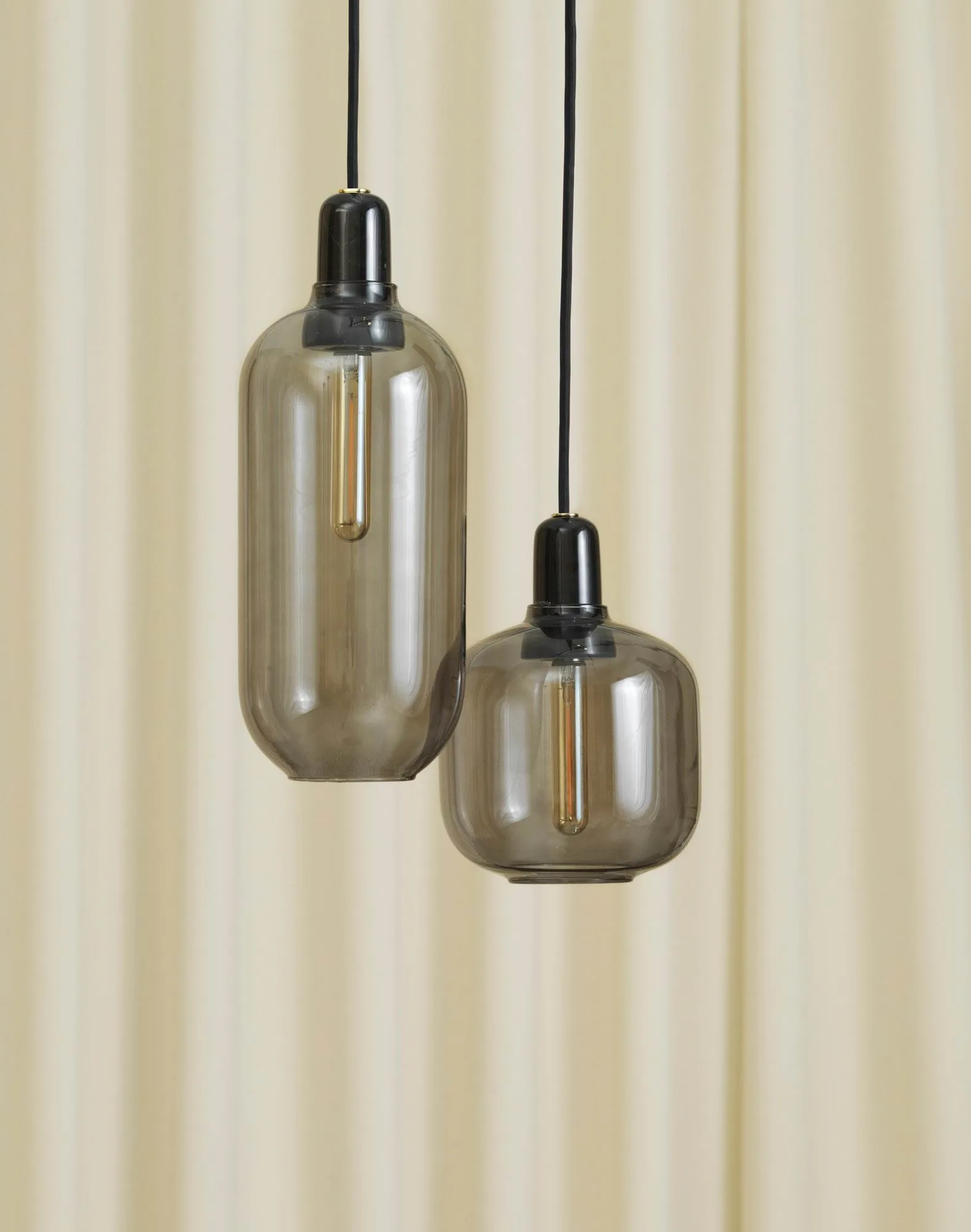 Amp lamp groot, grijs-zwart Normann Copenhagen