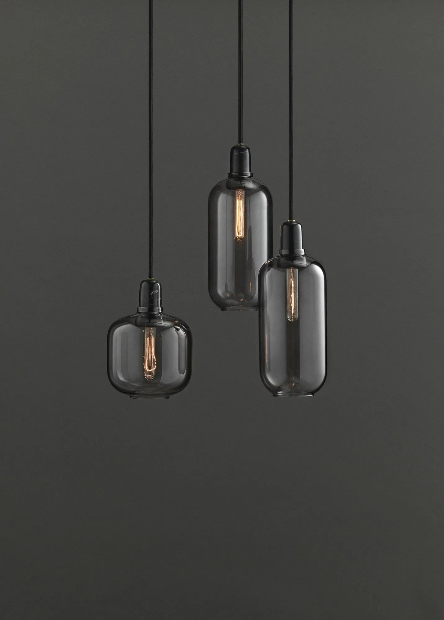 Amp lamp groot, grijs-zwart Normann Copenhagen