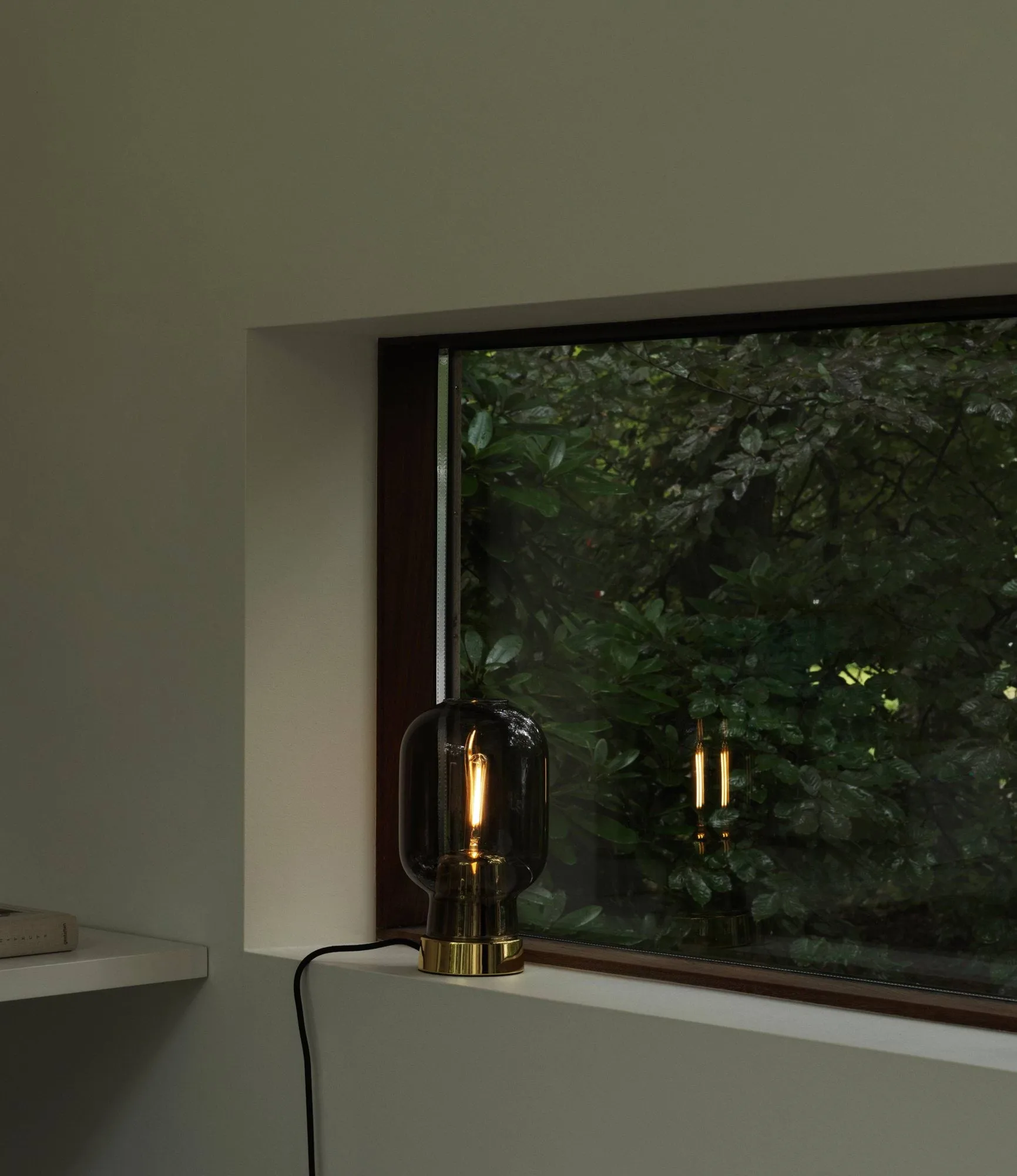 Amp tafellamp, grijs-messing Normann Copenhagen