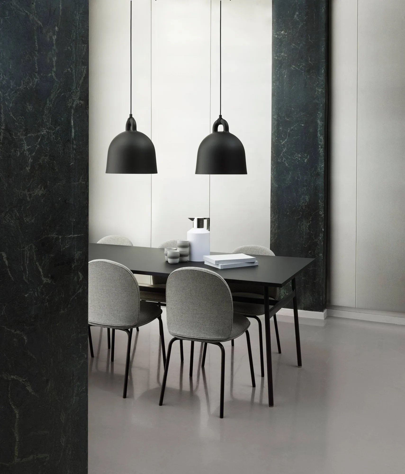 Bell lamp zwart, middel Normann Copenhagen