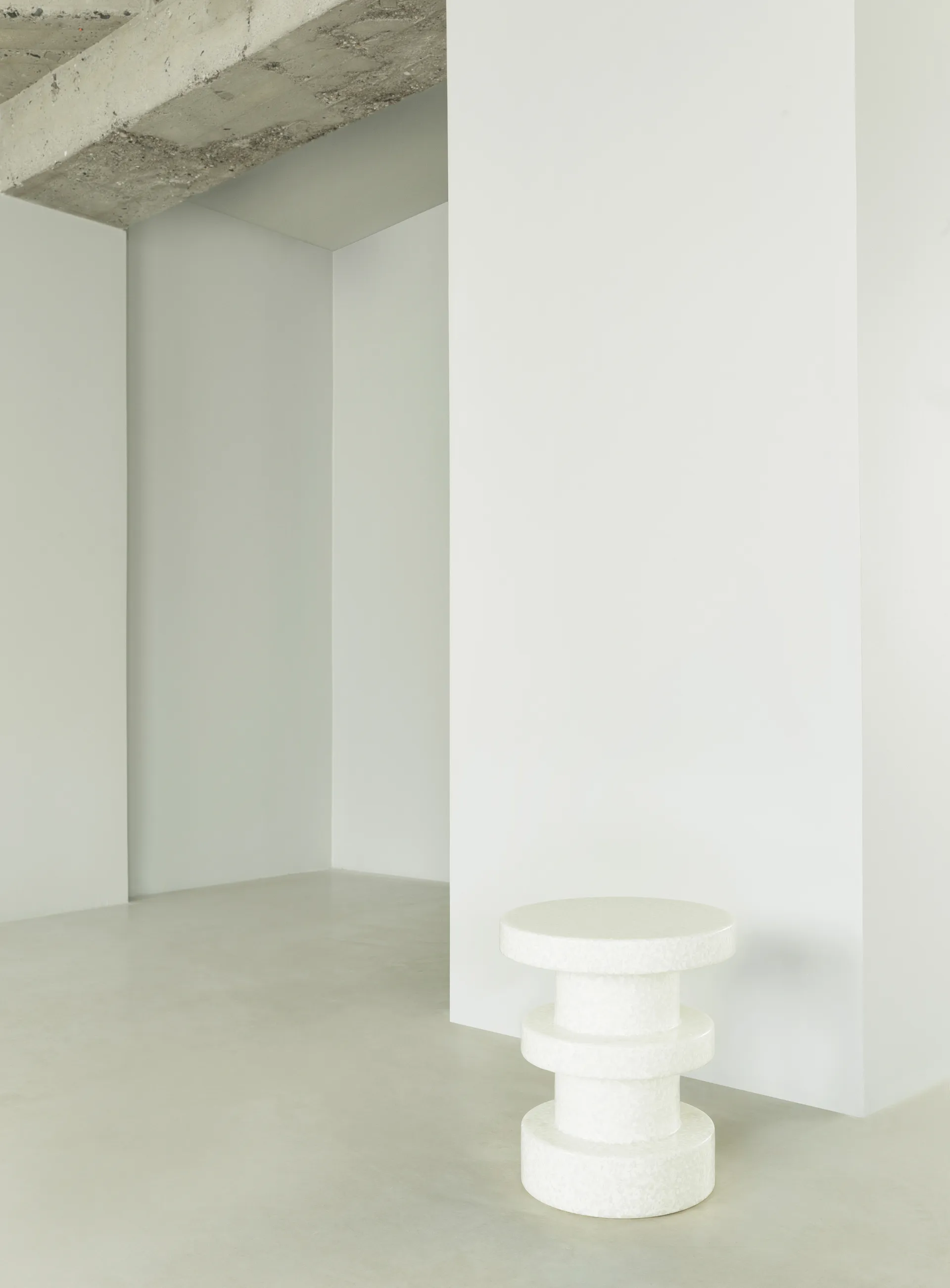 Bit Stack kruk, Wit-wit Normann Copenhagen