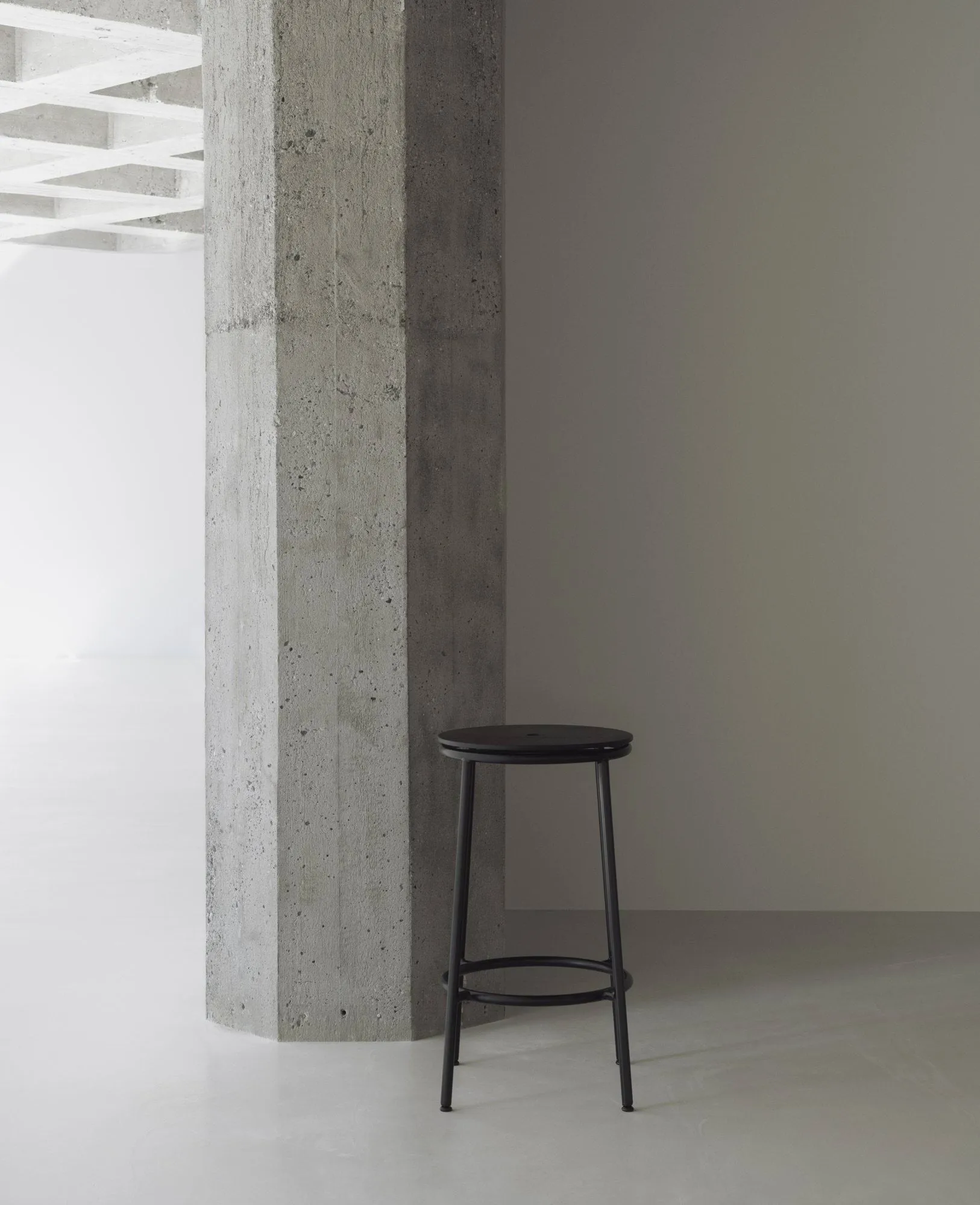 Circa barkruk 65 cm, Eikenhout Normann Copenhagen