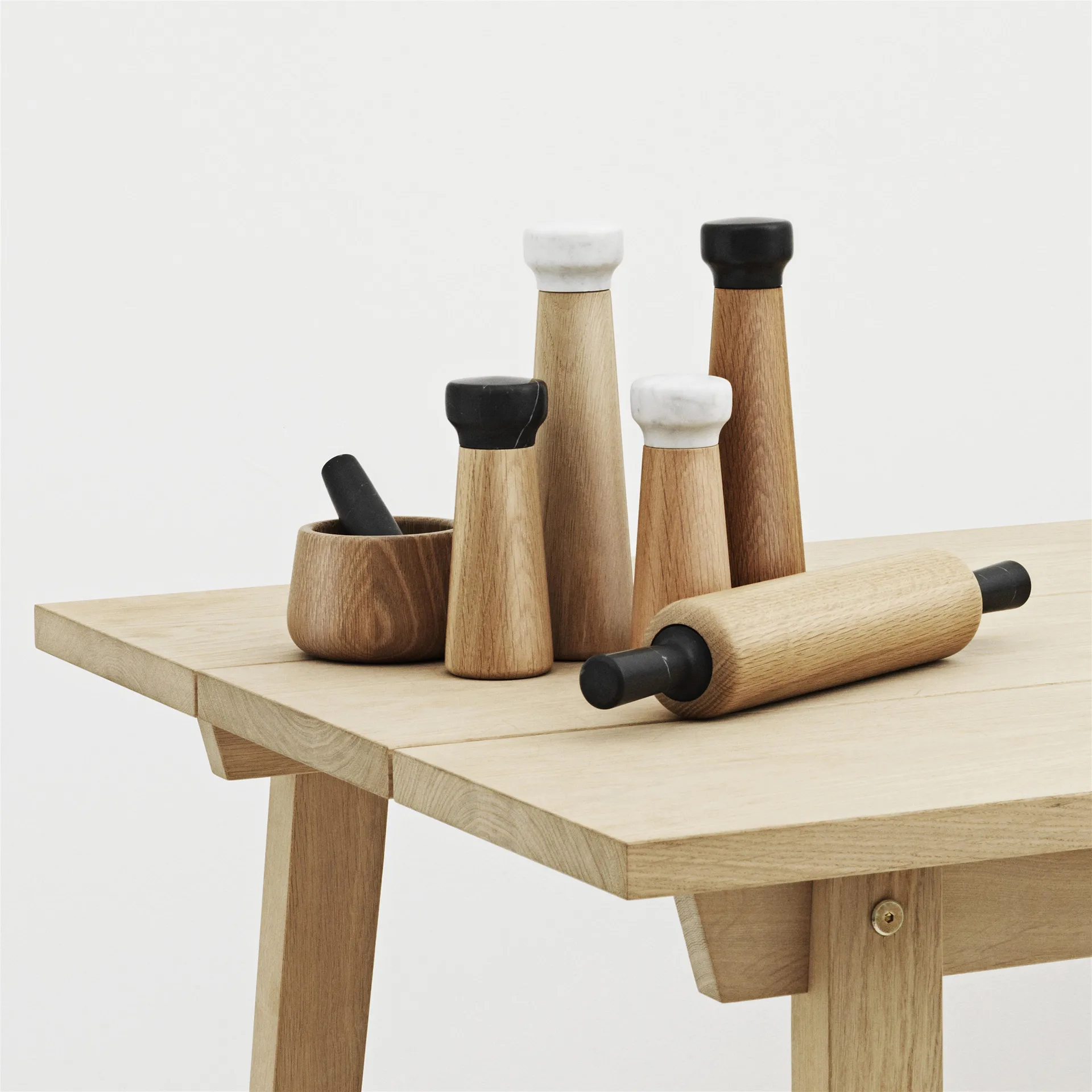 Craft pepermolen eiken-zwart-marmer, large Normann Copenhagen
