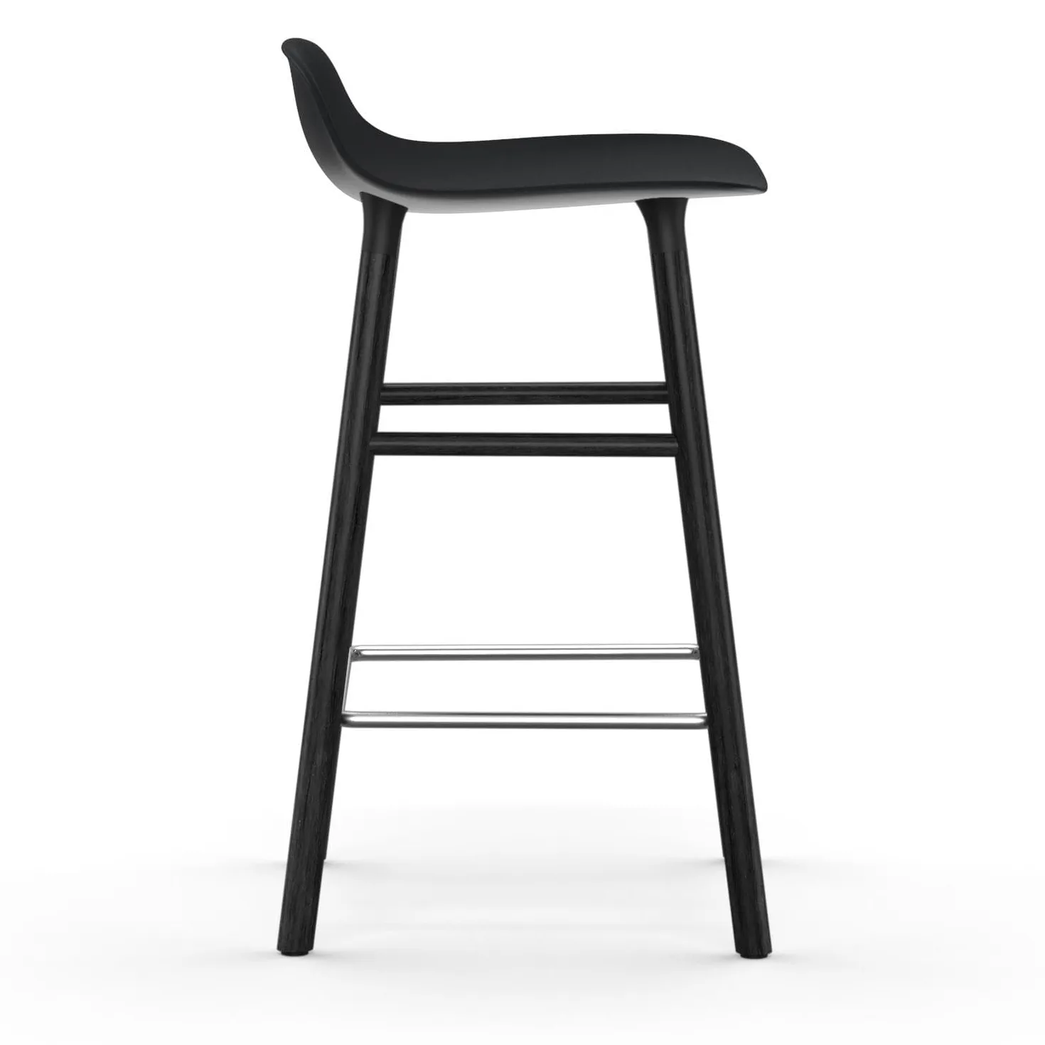Form Chair barkruk gelakte eiken poten 65 cm, zwart Normann Copenhagen