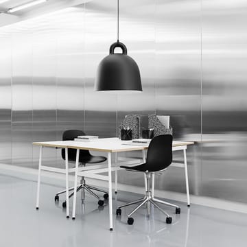 Form chair draaistoel, 5 W bureaustoel - zwart, zwart aluminium, wielen - Normann Copenhagen